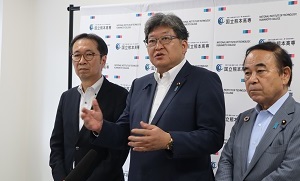 萩生田自由民主党政務調査会長、坂本自由民主党文部科学部会高等専門学校小委員会委員長が熊本キャンパスを視察