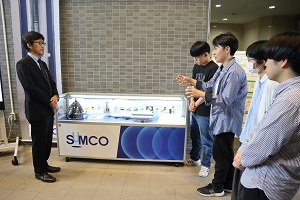 「寄附物品寄贈式・感謝状贈呈式」株式会社SUMCO様