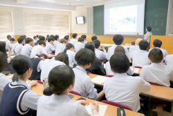 建築社会デザイン工学科で、卒業生による講話を実施しました。