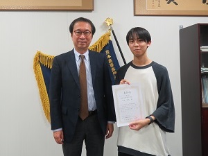 「第15回半導体材料・デバイスフォーラム」で本校学生がポスター発表　優秀賞を受賞
