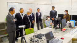 関西経済同友会一団が本校を訪問