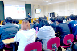 講演会「ペップトーク：本領発揮に導く言葉の力」