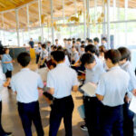 「建築社会デザイン工学概論」の授業の一環として、建築社会デザイン工学科の1年生が、八代市民俗伝統芸能伝承館お祭りでんでん館・八代市厚生会館・八代市立博物館未来の森ミュージアムの3施設を見学しました
